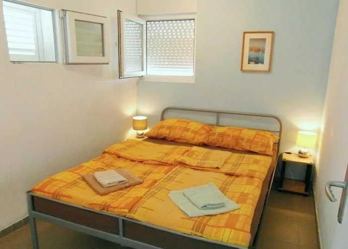 Mirja 2 Apartamento *